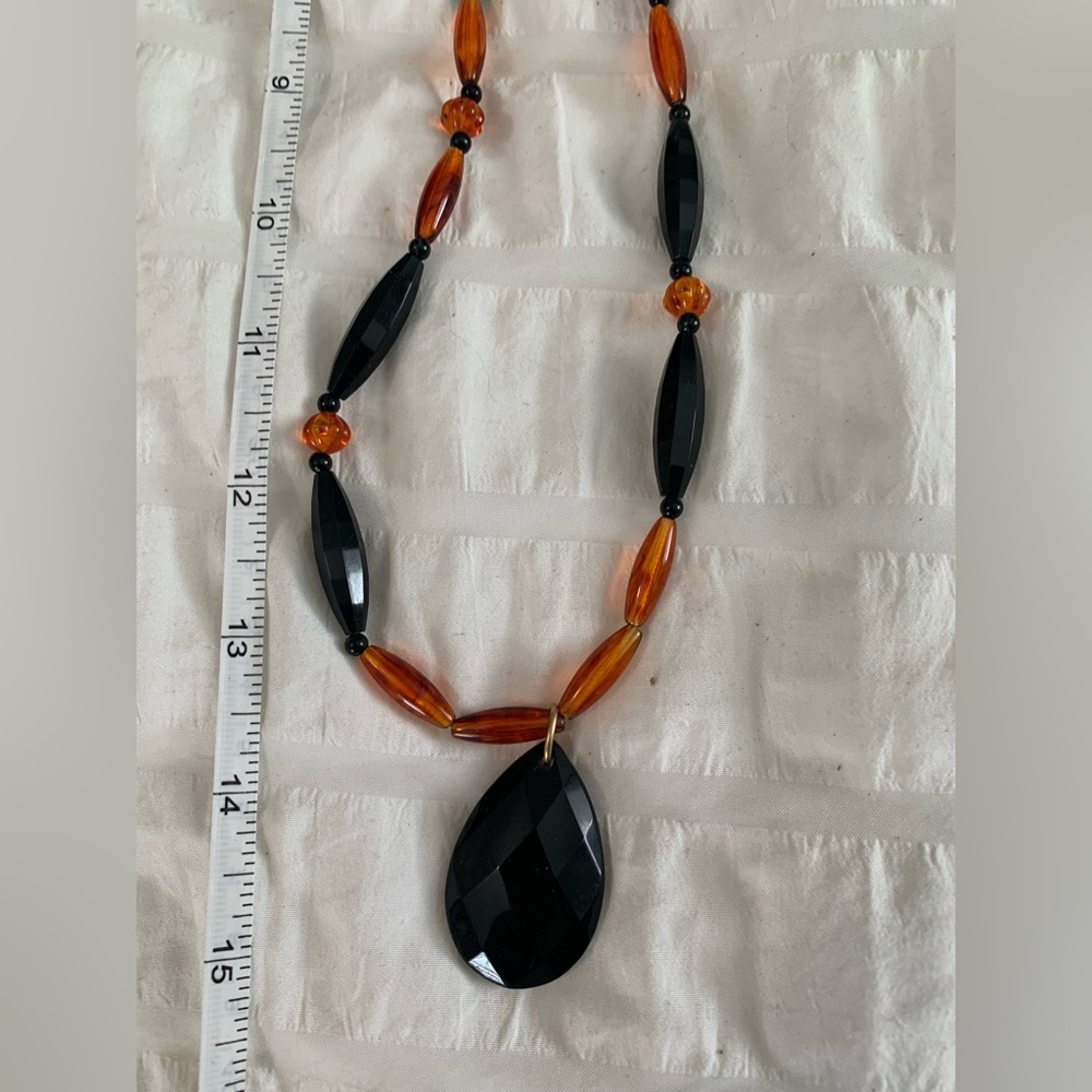 Unique Multi-Color Necklace Set - Picture 8 of 16